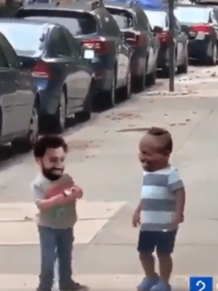 Salah e Mané viraram crianças em montagem de vídeo que viralizou na internet - Reprodção/Twitter