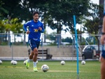 Volante ex-Grêmio é apresentado no Cruzeiro:honrado de vestir essa camisa  - 23/01/2020 - UOL Esporte