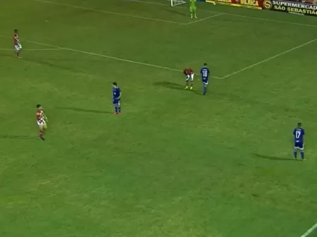 Cruzeiro vence Tombense e continua líder do Campeonato Mineiro