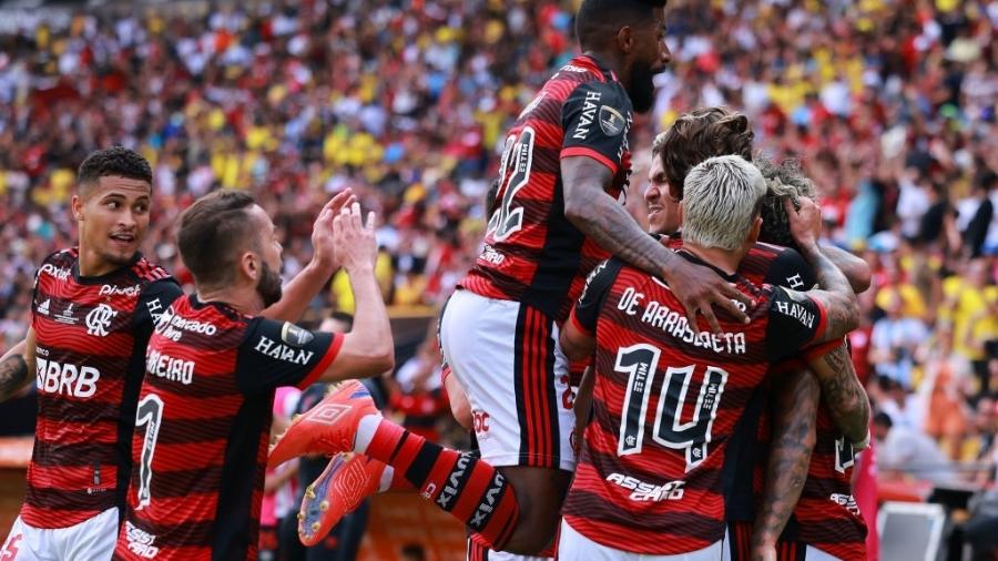 Flamengo é o 1º campeão a vencer todos os jogos das oitavas até a final -  29/10/2022 - UOL Esporte