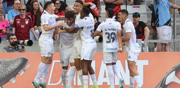 Reservas do Grêmio vencem Athletico fora de casa com autoridade.