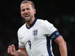 Kane faz dois gols em 100º jogo, e Inglaterra vence a Finlândia pela Liga das Nações