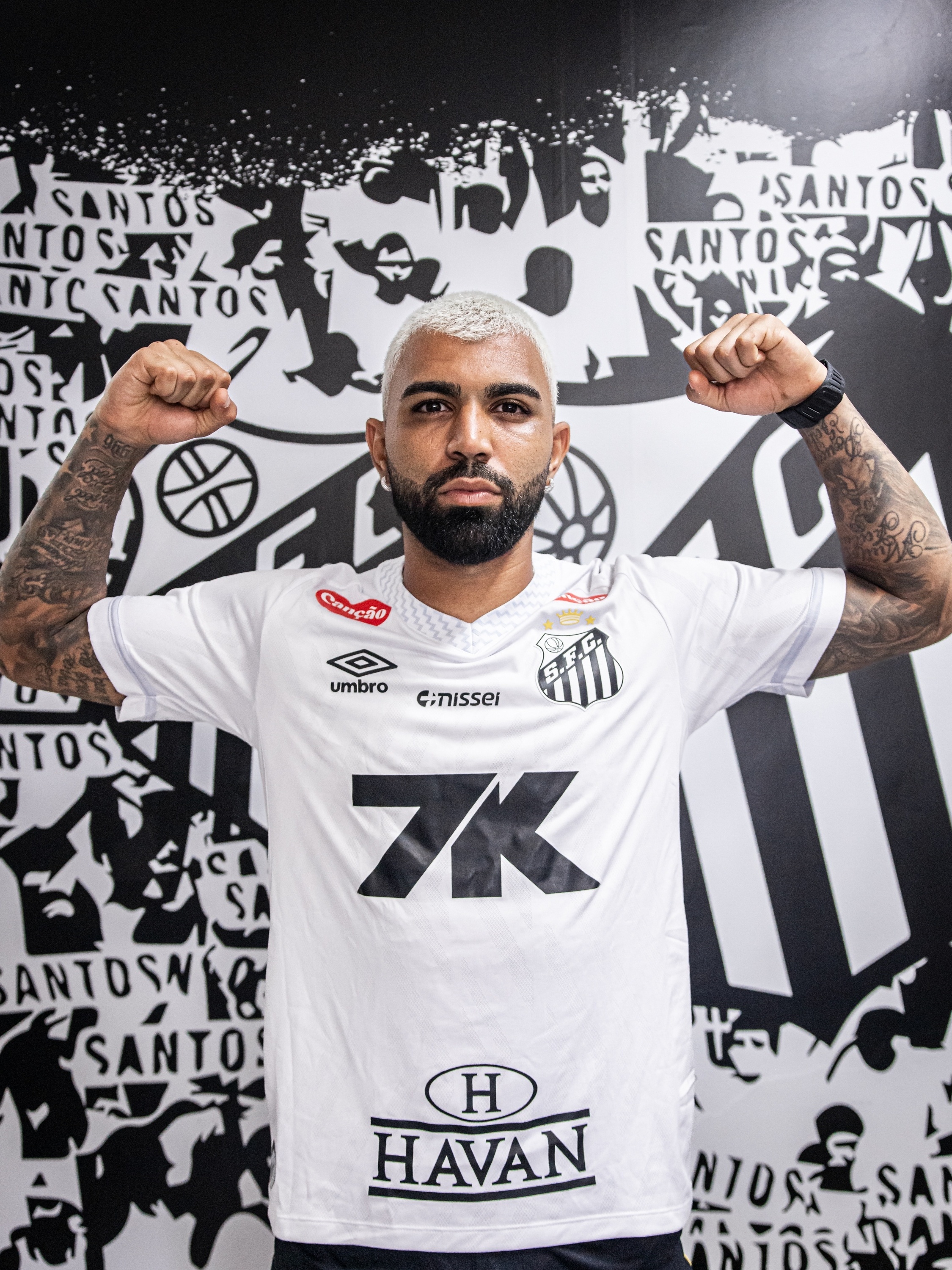 Cruzeiro veta permanência de Gabigol no Santos e atacante terá que voltar à Belo Horizonte 1 Santos: Gabigol deixa vaias na Vila para trás e se diz pronto para reestrear