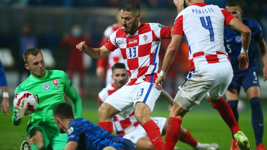 Croácia faz gol que depois é anulado pelo VAR no jogo com a Eslovênia pelas Eliminatórias da Copa - REUTERS/Antonio Bronic