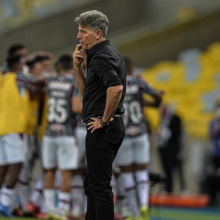 Renato observa após gol do Fluminense - Thiago Ribeiro/AGIF