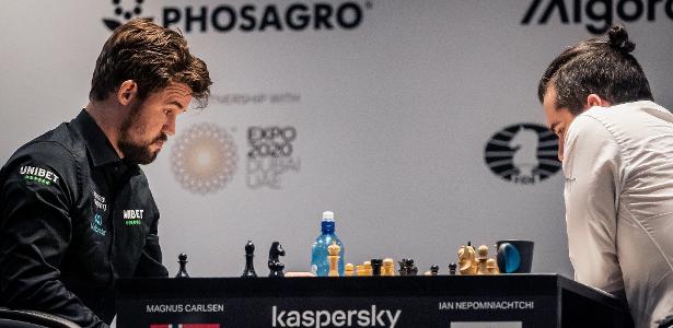 Stream episode Desistência do Campeão Mundial Magnus Carlsen é debatida no  programa Xeque-Mate. by Folha de Pernambuco podcast