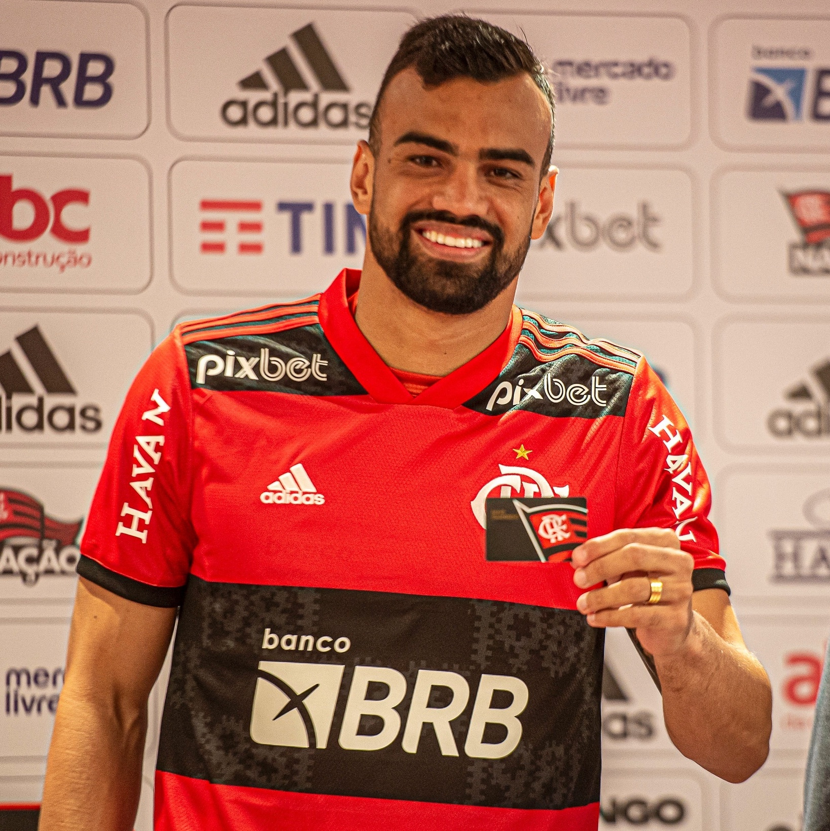 Flamengo emite nota oficial sobre o zagueiro Fabrício Bruno