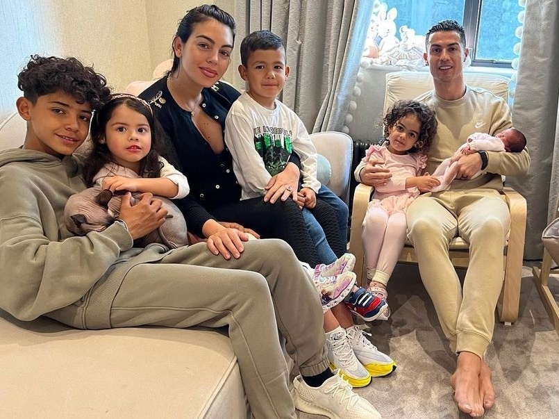 Quantos filhos o Cristiano Ronaldo teve?