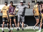 Santos negocia devolução de Jhojan Julio a LDU e estuda solução