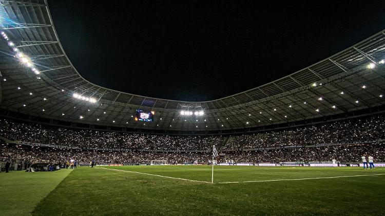 Arena Castelão sufrió un corte de energía en parte de los focos poco antes de Ceará x Avaí - Lucas Emanuel / AGIF - Lucas Emanuel / AGIF