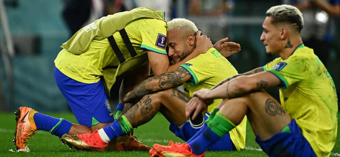Neymar e Antony lamentam eliminação do Brasil diante da Croácia - Jewel SAMAD / AFP