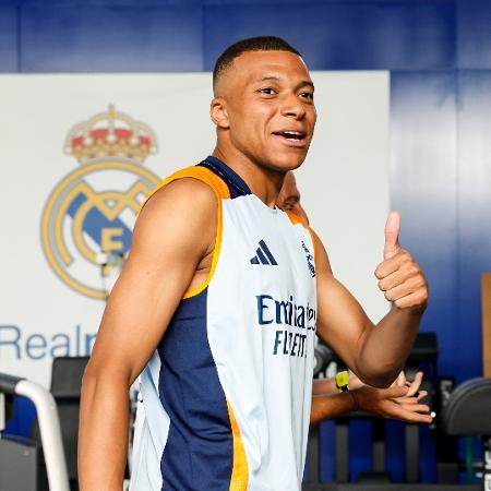 Mbappé treina com o Real Madrid