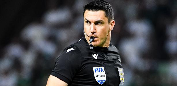 Mauro Cezar Pereira: Árbitro bate seu recorde do tempo de bola rolando em pós-Copa no Brasileiro