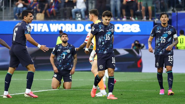 bobadilla-lamenta-gol-contra-em-estados-unidos-x-paraguai-na-copa-do-mundo-1781313621898_v2_750x421 Copa do Mundo: EUA goleiam Paraguai com destaque de Balogun; Palmeirenses em campo