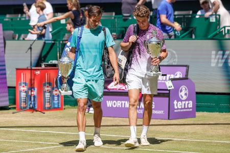 Fonseca e Altmaier perderam final de duplas no ATP 500 de Halle