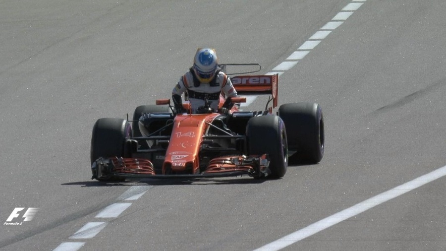 Alonso abandona o GP da Rússia na volta de aquecimento - Reprodução/Fórmula 1