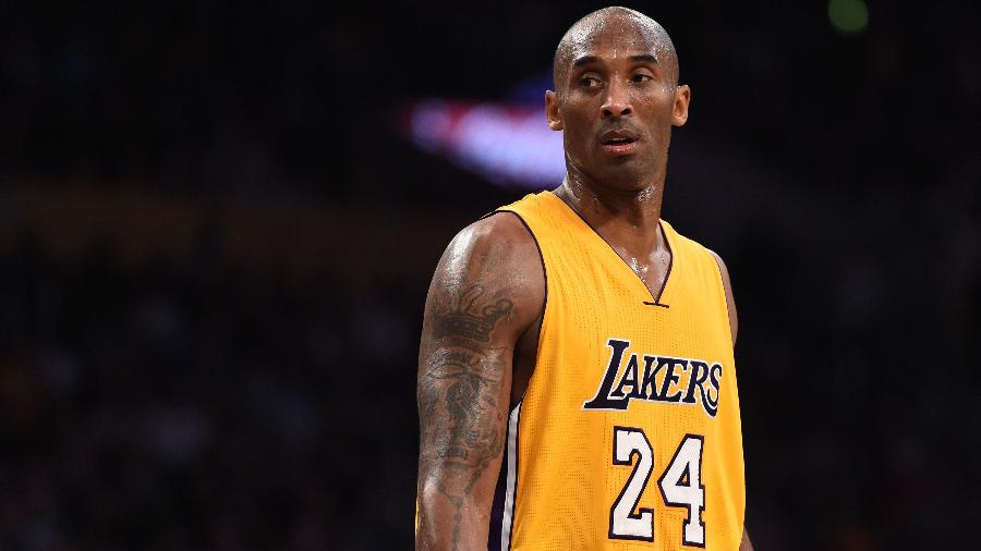 Kobe Bryant, durante jogo do Los Angeles Lakers em 2015 -  Robyn BECK / AFP