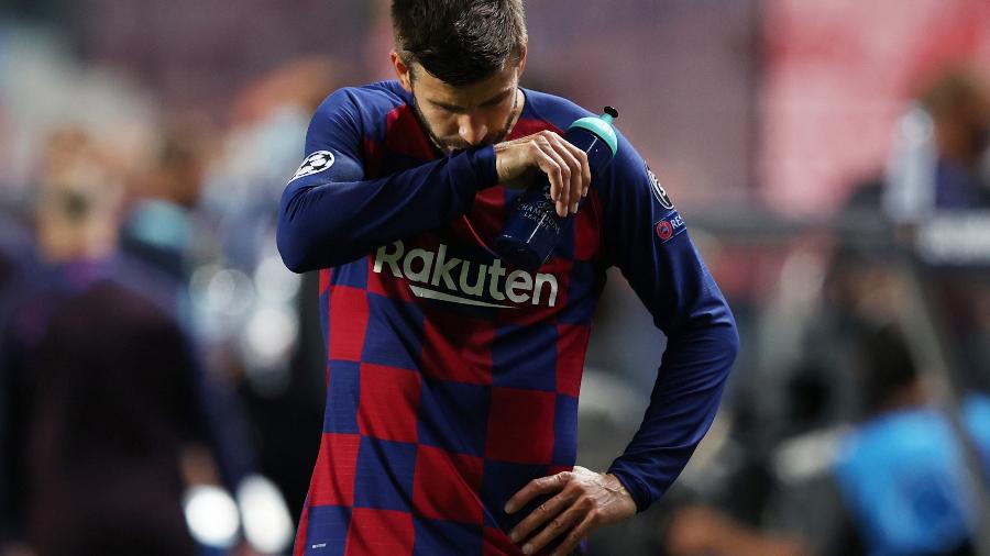 Gerard Piqué se colocou à disposição para deixar o Barcelona após derrota para o Bayern de Munique  por 8 a 2 - REUTERS/Rafael Marchante
