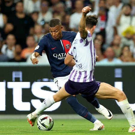 PSG, de Mbappé, ganhou dois dos primeiros cinco jogos no Francês
