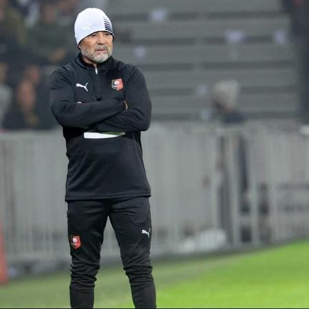 Jorge Sampaoli, técnico do Rennes, durante partida contra o Lille, pelo Campeonato Francês