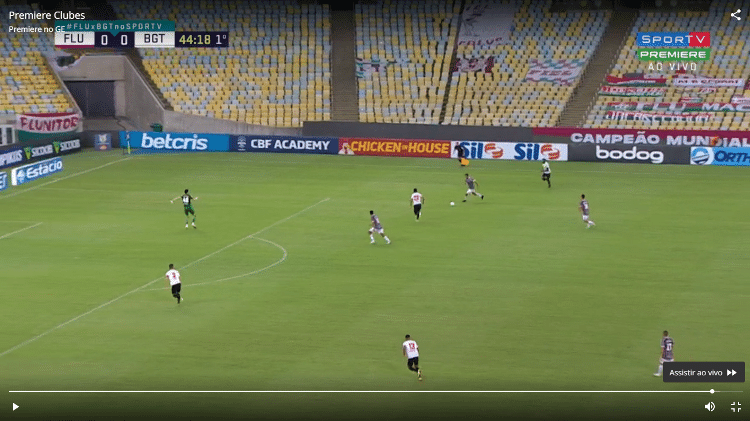 Nenê lost a good opportunity against Fluminense in the first half against Bragantino - Reproduction / SporTV - Reproduction / SporTV