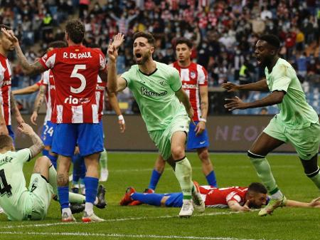 Athletic Bilbão é dominante e, no duelo direto, vence o Atlético de Madrid