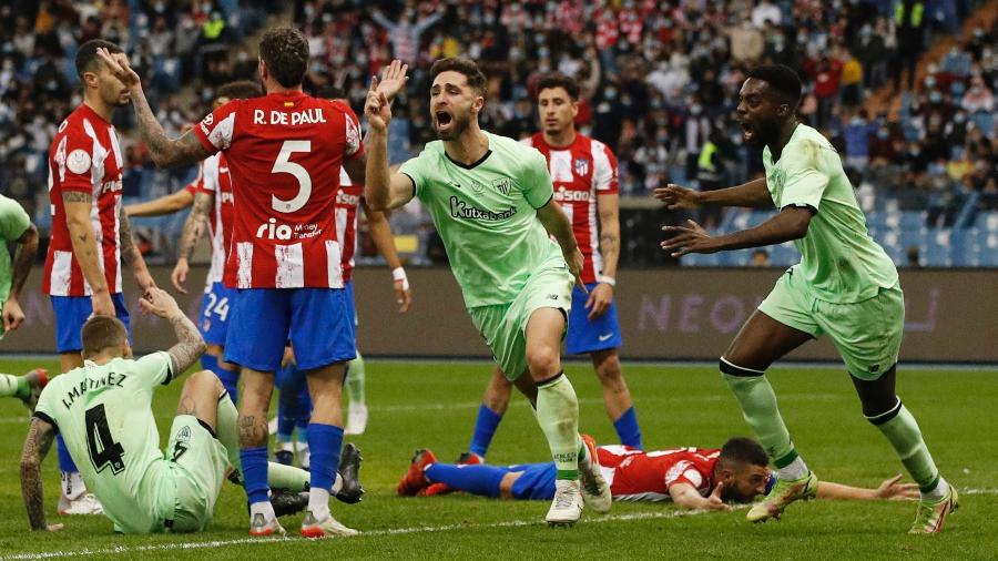 Alvarez comemora gol do Athletic Bilbao contra o Atlético de Madri na Supercopa da Espanha - ALBERT GEA/REUTERS