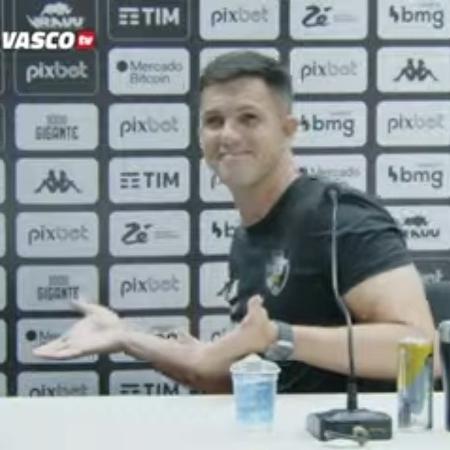 Barbieri Irrita Torcida Do Vasco Após Sorrir Em Entrevista