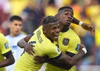 Valencia erra pênalti, mas Equador vira sobre o Uruguai pelas Eliminatórias - Rodrigo Buendia/AFP