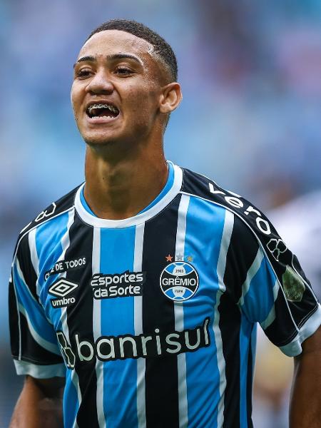 Gustavo Nunes, jovem atacante e aposta do Grêmio