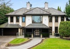 Alisson coloca mansão de R$ 31 milhões à venda na Inglaterra, diz jornal