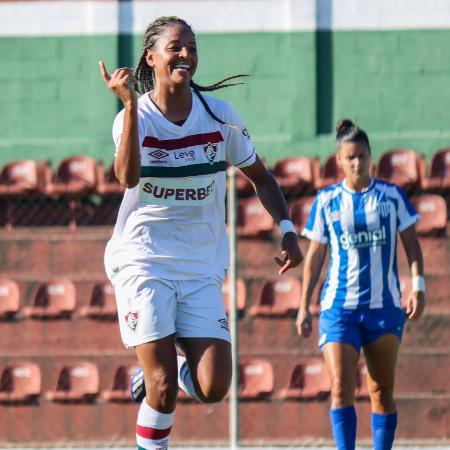 Lurdinha marca para o Fluminense contra o Avaí Kindermann, pelo Brasileirão Feminino