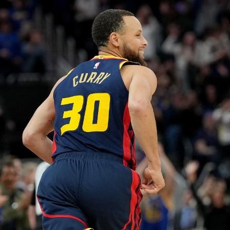 Curry liderou os Warriors em vitória por 97 a 94 contra os Knicks Curry liderou os Warriors em vitória por 97 a 94 contra os Knicks