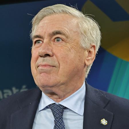 Carlo Ancelotti, técnico do Brasil, durante jogo contra o Paraguai - HEULER ANDREY/DIA ESPORTIVO/ESTADÃO CONTEÚDO