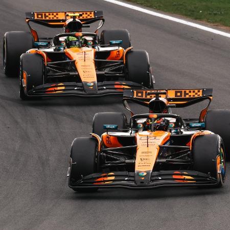 Oscar Piastri, da McLaren, lidera GP da Holanda, com Lando Norris em segundo Oscar Piastri, da McLaren, lidera GP da Holanda, com Lando Norris em segundo
