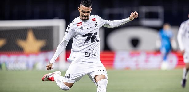 Negócio milionário à vista! Cruzeiro pode faturar alto com Zé Ivaldo no Santos!