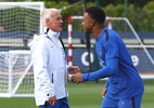 Deschamps rejette les critiques sur Mbappé en 9 en équipe de France : "Je dois être idiot"