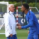 Deschamps rebate cr&iacute;ticas por Mbapp&eacute; de 9 da Fran&ccedil;a: 'Devo ser idiota'