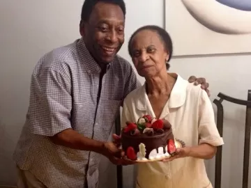 Morre Dona Celeste, mãe de Pelé, aos 101 anos