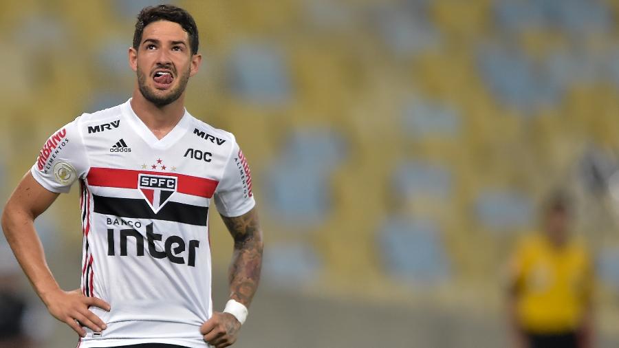 Alexandre Pato na partida entre Fluminense x SÃ£o Paulo pelo Campeonato Brasileiro - Thiago Ribeiro/AGIF