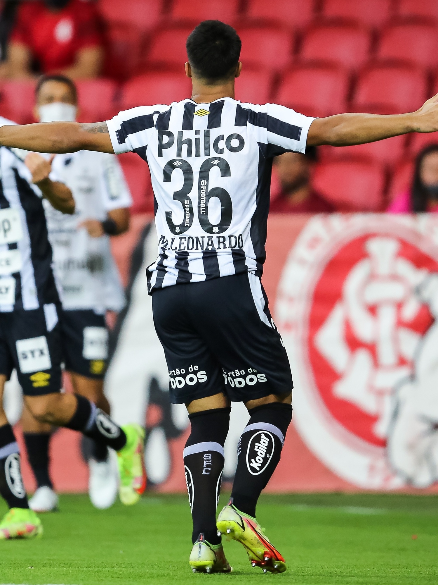 Marcos Leonardo volta a fazer gol após quatro jogos e se isola na