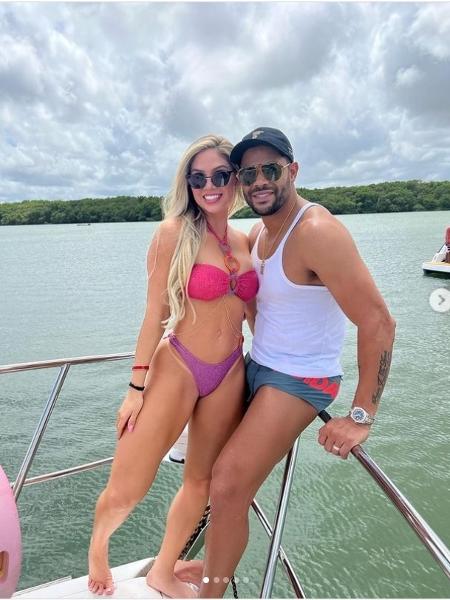Hulk, atacante do Atlético-MG, curte férias e se declara à esposa em rede social - Reprodução Instagram