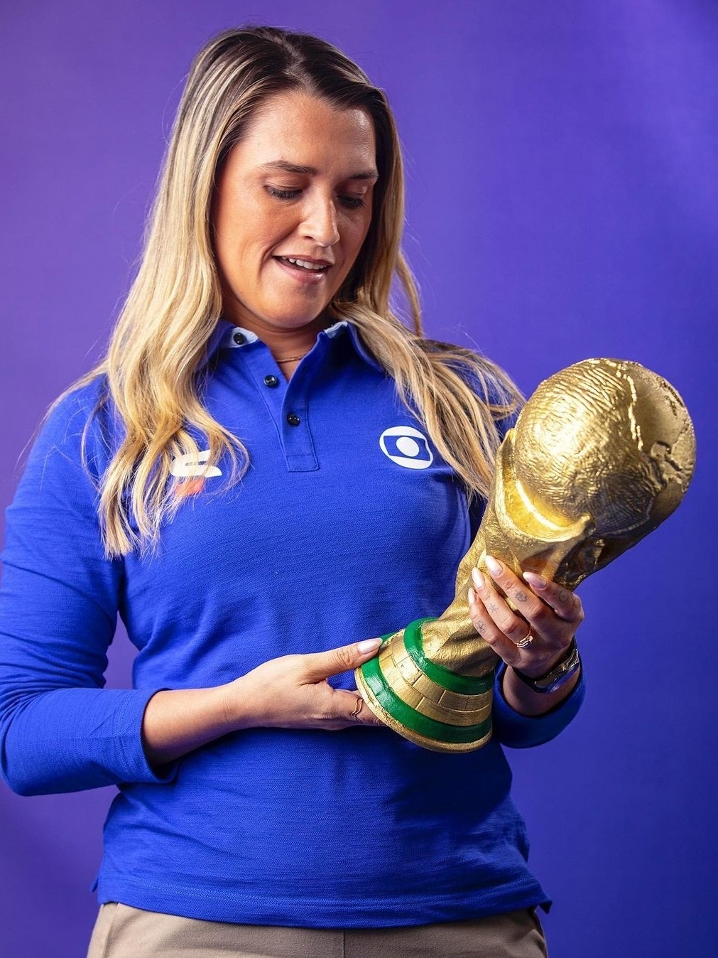 Ana Thaís Matos se torna primeira mulher a comentar jogo do Brasil