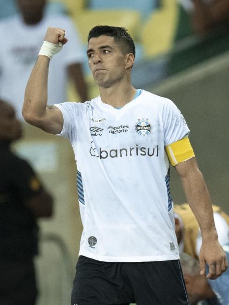 Suárez celebra seu gol pelo Grêmio contra o Fluminense no Campeonato Brasileiro