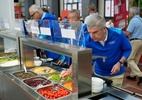 Após críticas, Paris-2024 põe carne no cardápio e ar-condicionado na Vila - David Goldman - Pool/Getty Images