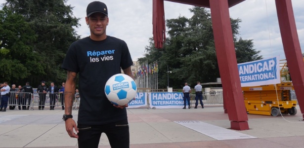 Neymar em evento da Handicap International, ONG em que é embaixador - Divulgação