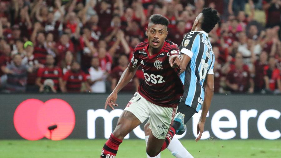 Bruno Henrique celebra gol pelo Flamengo contra o Grêmio - Sergio Moraes/Reuters