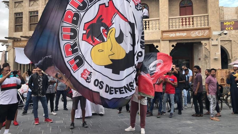 Torcida do Flamengo faz a festa em Doha - Leo Burlá/UOL