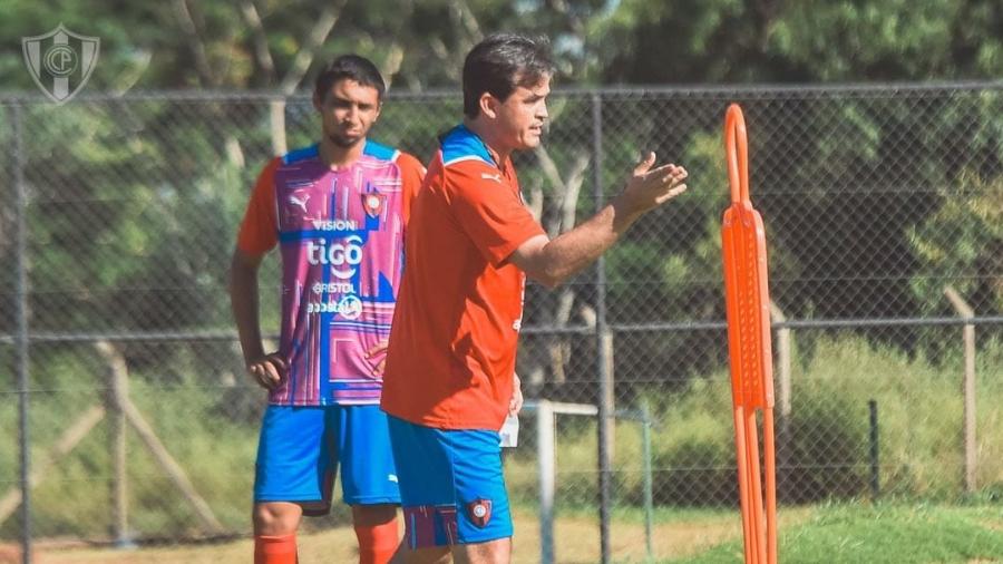 Diego Gavilán hoje é técnico do sub-23 do Cerro Porteño - Instagram/Club Cerro Porten?o