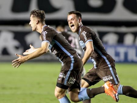 Corinthians Tem Dois Gols De Falta Na Temporada E Ja Iguala 17